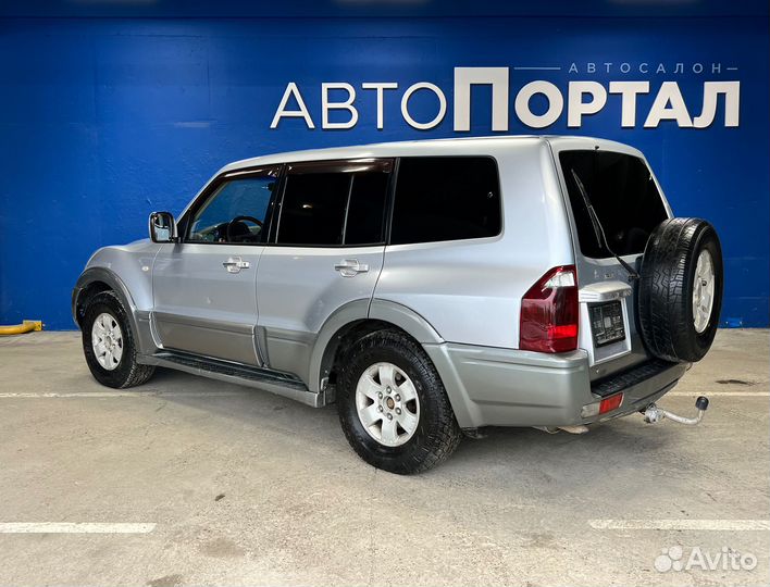 Mitsubishi Pajero 3.2 AT, 2003, 210 300 км