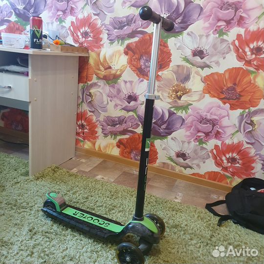 Продам детский самокат