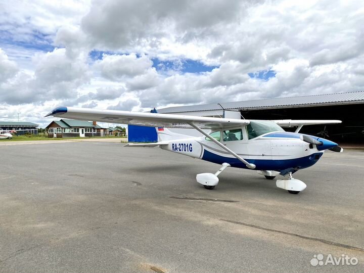 Самолет Cessna 182P