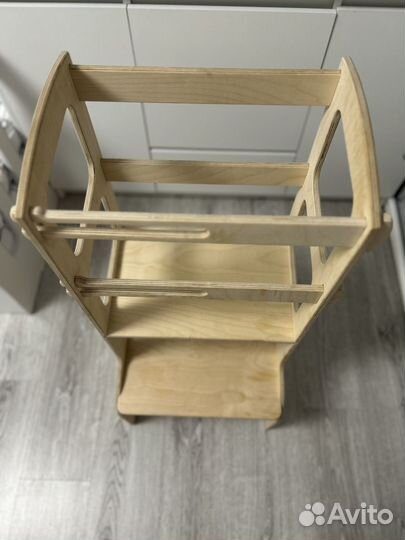 Стул помощник