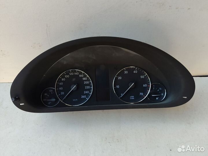 Щиток приборов mercedes w203