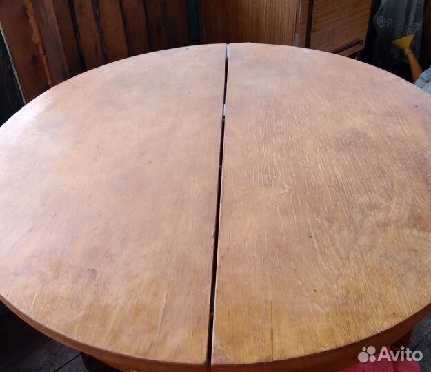 Стол круглый