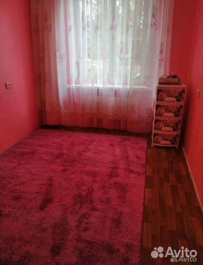 Ковер в комнату девочки