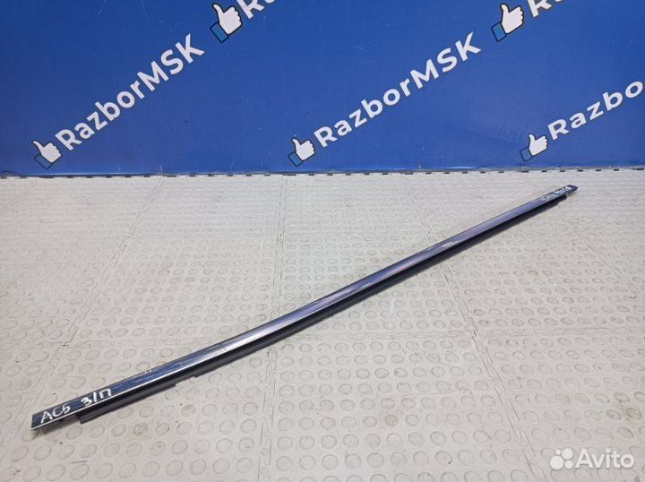 Уплотнитель стекла задний правый Renault Arkana