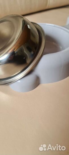 Кормушка для кошек и собак