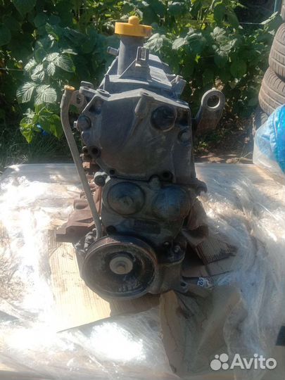 Двигатель Рено k7j710