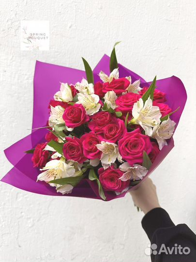 Розы Эквадор кустовые эвкалипт