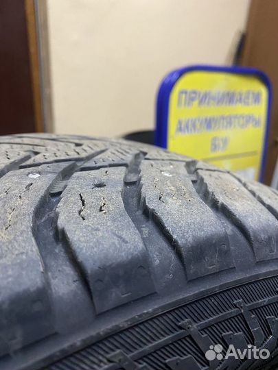 Nokian Tyres Hakkapeliitta 8 215/60 R17