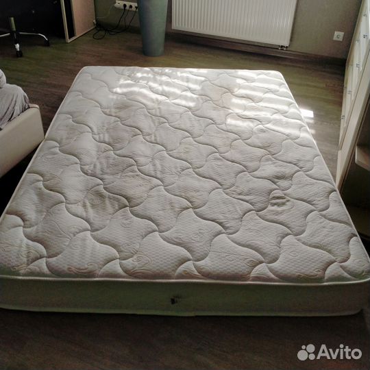 Матрас б/у