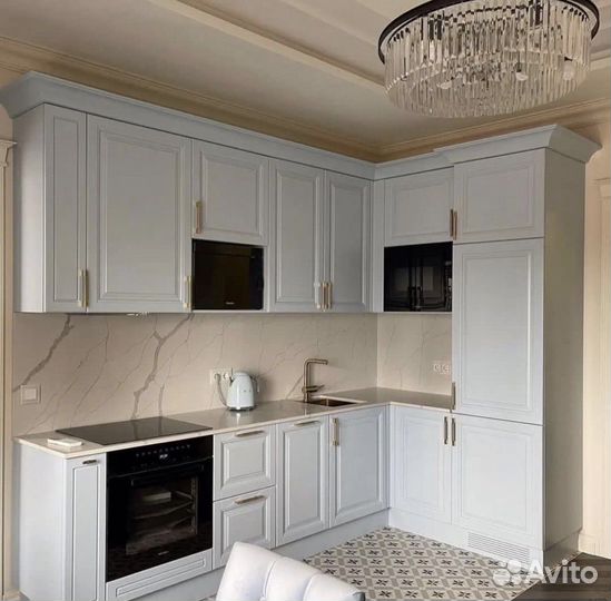 Кухонный гарнитур в классическом стиле