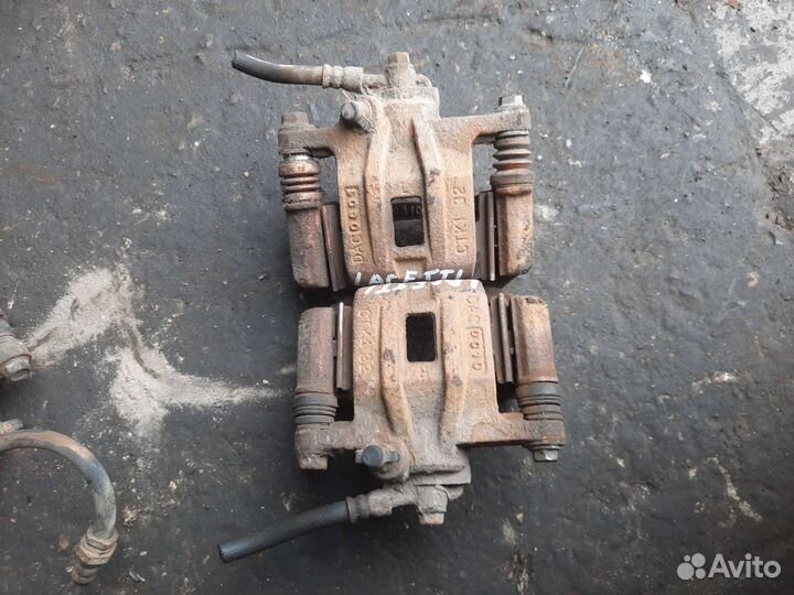 Суппорта передние Chevrolet Lacetti