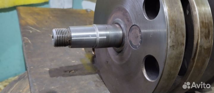 Коленвал двигателя мотоцикла Ява 360 старушка