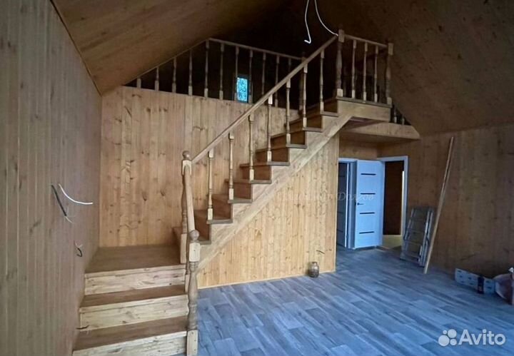 Деревянные ступени для лестницы