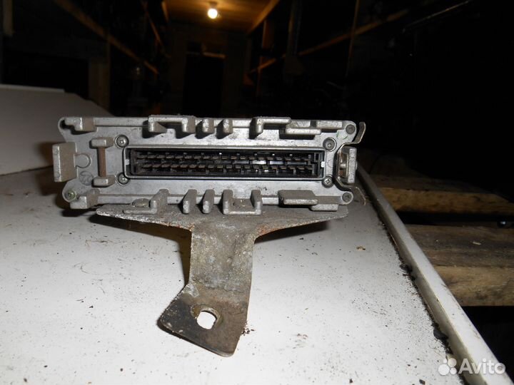 Мозги 037906022CG Digifant Volkswagen Passat B3