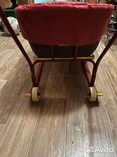 Санки с колесиками