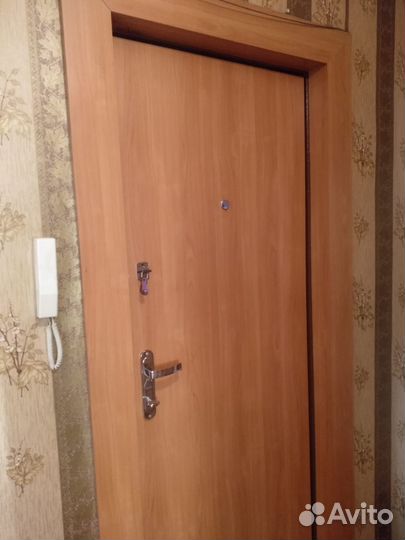 Продам входную дверь бу