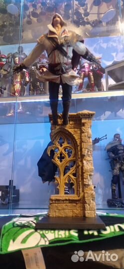 Фигурка Эцио assassin's creed 