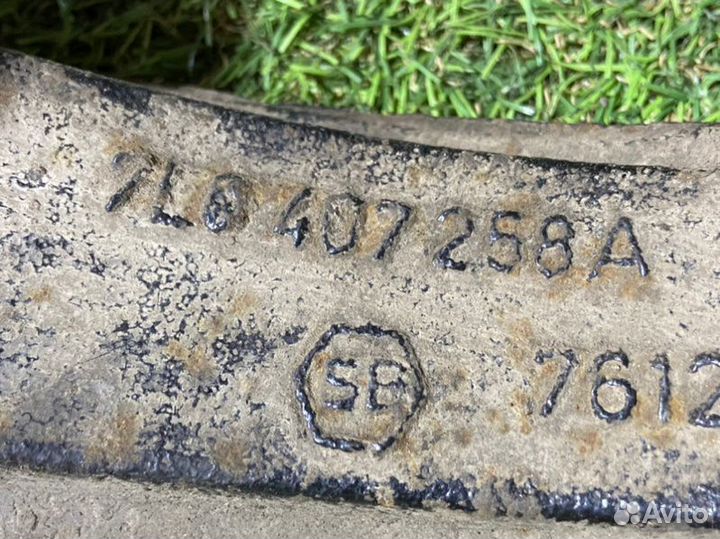 Кулак поворотный передний правый Porsche Cayenne S