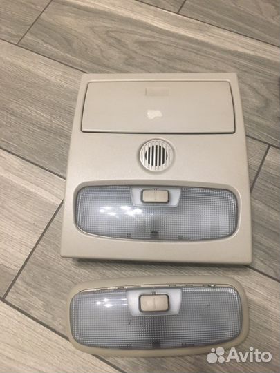 Плафон освещения салона