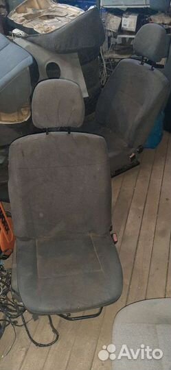 Салон renault logan 1 сиденья