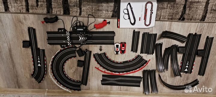 Гоночный трек с джойстиками