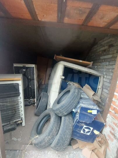 Гараж, > 30 м²