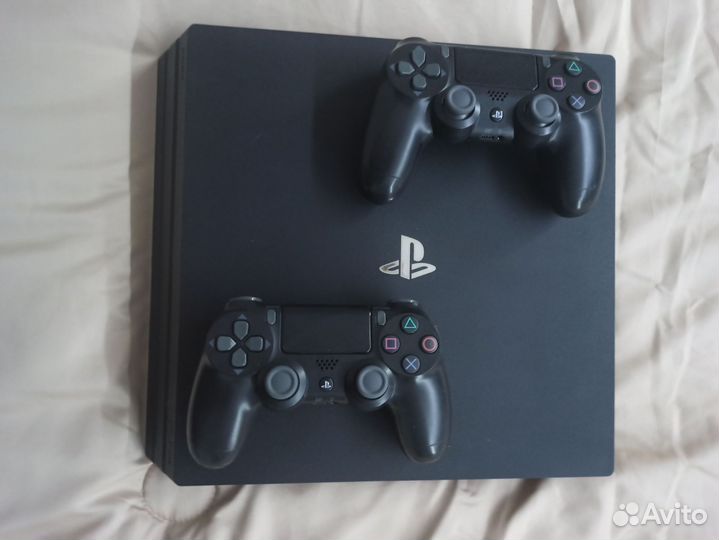 Sony playstation 4 PS4 pro 1tb с играми