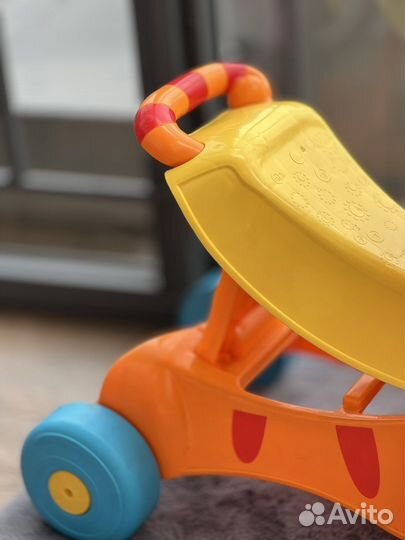 Развивающий автомобиль fisher srice