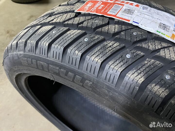 Sunfull SF-W11 215/60 R17 96H