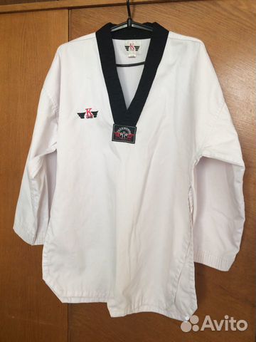 Форма для тхэквондо (добок)