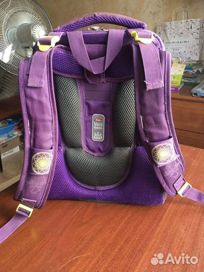 Рюкзак школьный с ортопедической спинкой