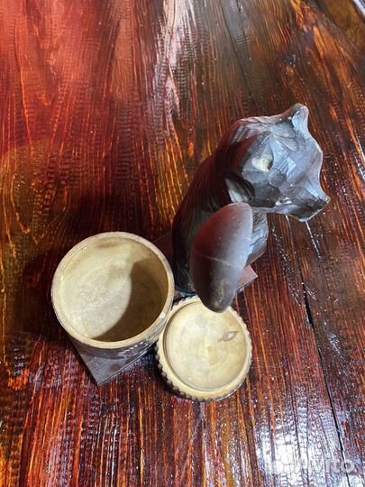 Медведь с бочонком