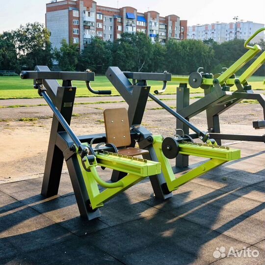 Уличный тренажер Жим вверх с переменной нагрузкой