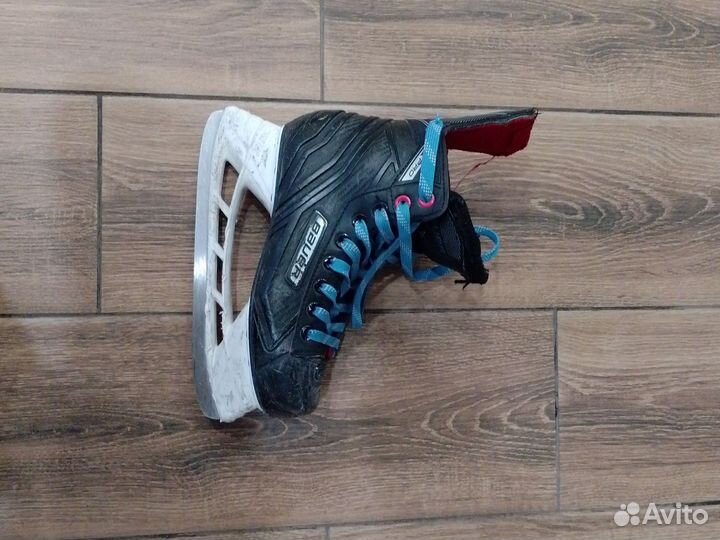 Хоккейные коньки bauer