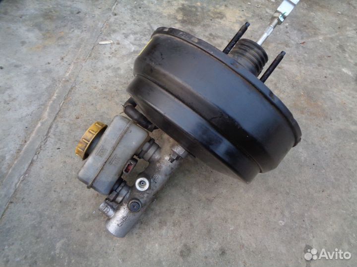 Главный тормозной цилиндр Ниссан нп300