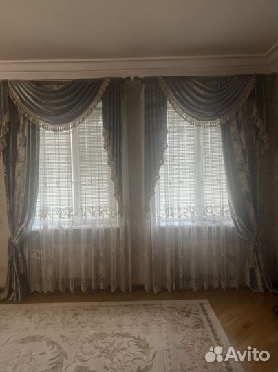 Шторы с ламбрикеном, тюль
