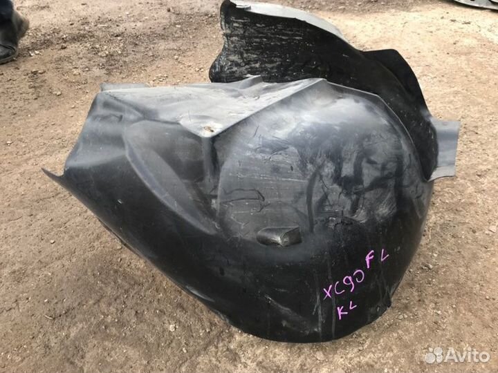 Подкрылок лев. перед. Volvo XC90
