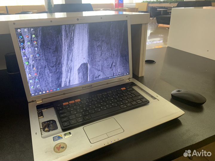 Ноутбук sony R730