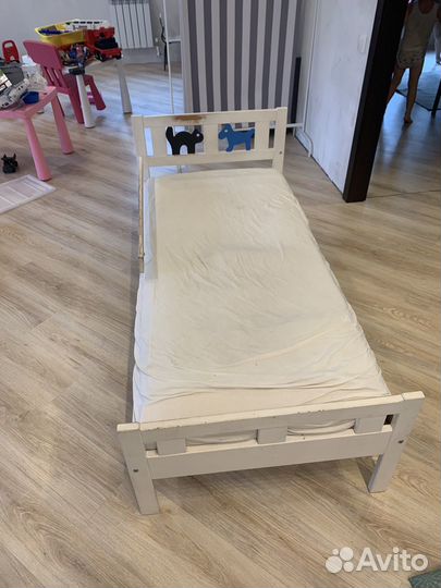 Детская кровать IKEA с матрасом