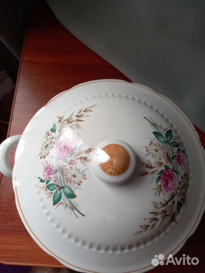 Супница фарфоровая СССР с блюдом