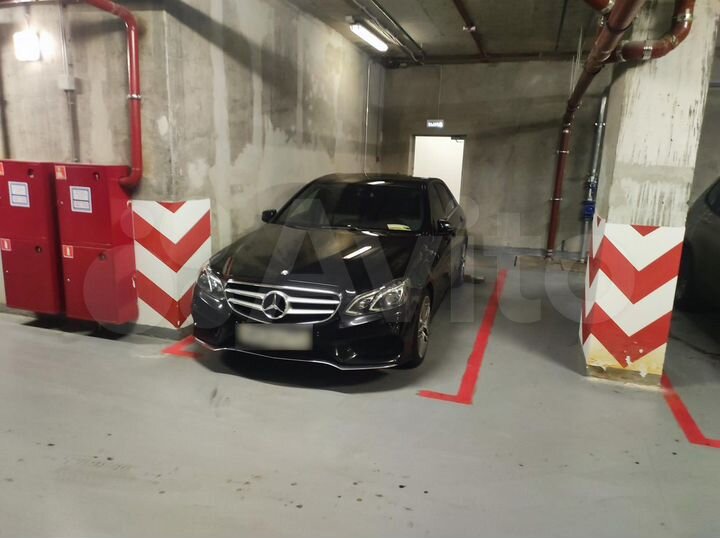 Машиноместо, 12 м²