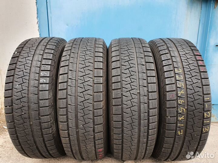 Pirelli Ice Asimmetrico Plus 225/65 R17