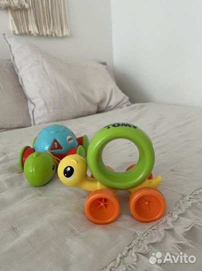 Каталки tomy и fisher price