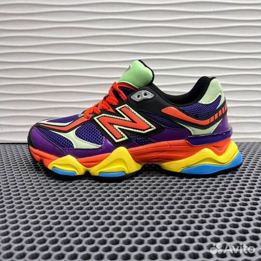 Женские кроссовки New Balance 9060