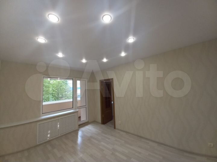 3-к. квартира, 73 м², 1/9 эт.