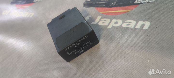 Блок управления пневмоподвеской Mercedes-Benz w639