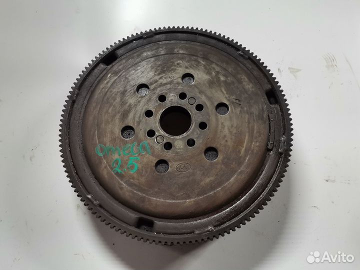 Маховик Opel Omega B X25XE МКПП
