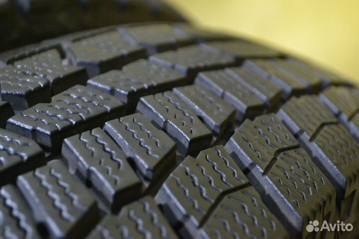 Dunlop Winter Maxx WM02 165/70 R14