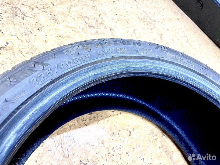 Sailun Ice Blazer Alpine EVO1 225/40 R19 и 255/35 R19 96V