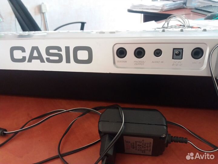 Синтезатор Casio LK-220